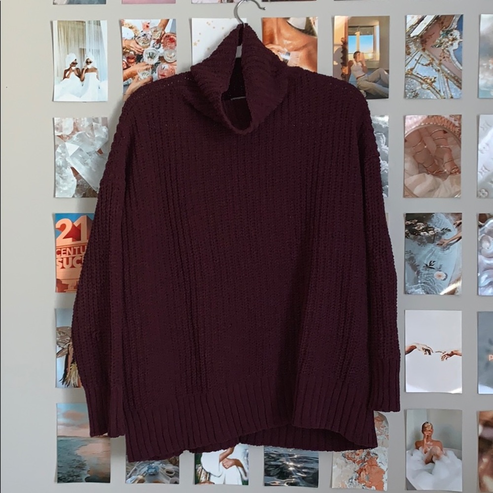 Oversized turtleneck mulberry sweater